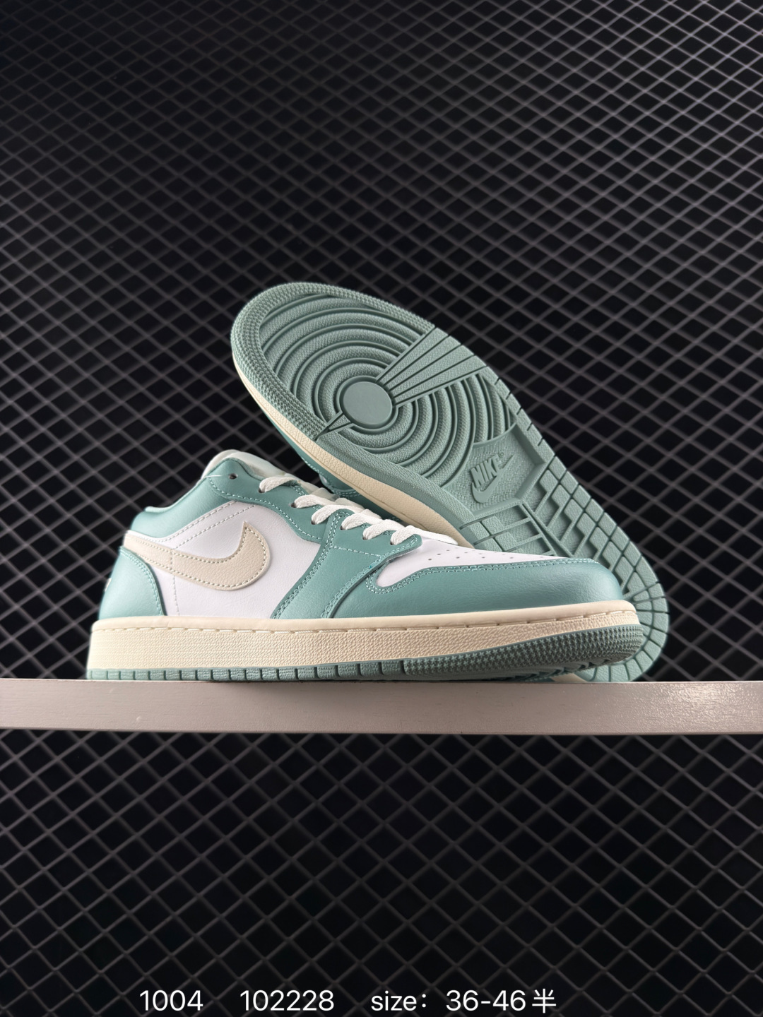 Nike Air Jordan 1 Low GS AJ1